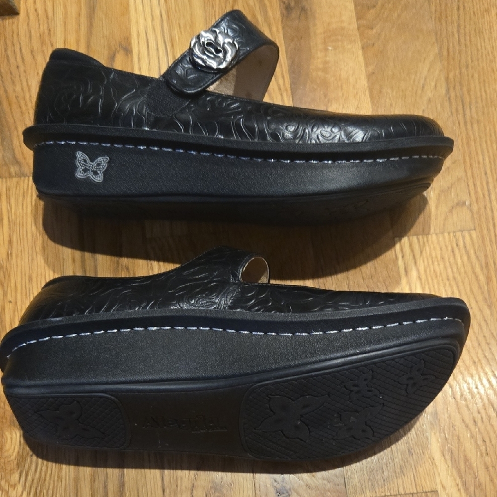 Alegria Black Floral Shoes - Picture 5 of 6